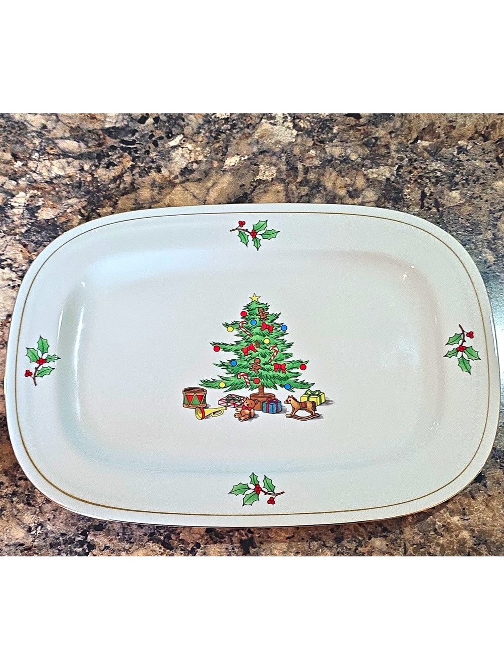 Vintage Tienshan Holiday Hostess Christmas Tree 14” Oval Serving Platter Gold
